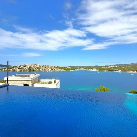 Villa Aurea Lux - Exclusive Private And Infinity Pool