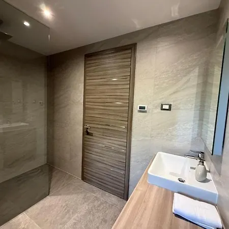 Aurea Lux - Exclusive Private And Infinity Pool *
