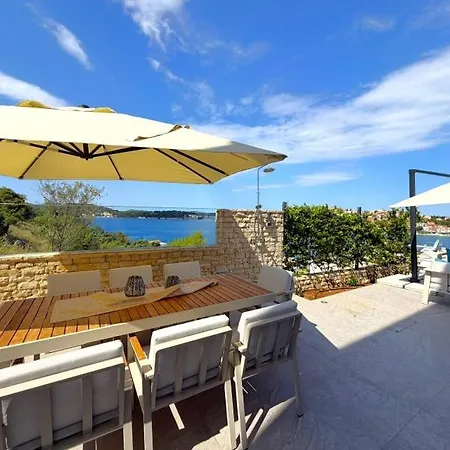 Aurea Lux - Exclusive Private And Infinity Pool Podglavica