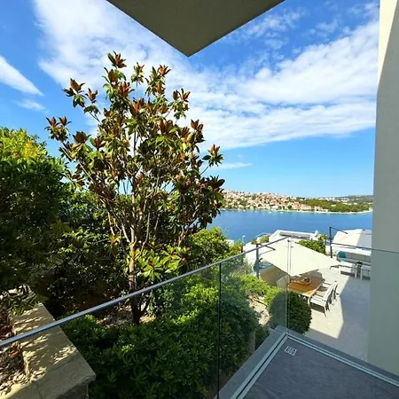 Aurea Lux - Exclusive Private And Infinity Pool Villa *